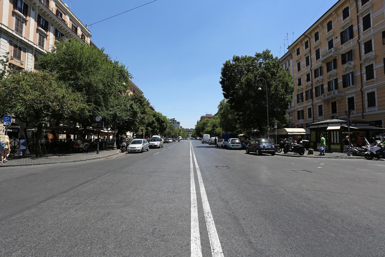 Cavour 3* Rome